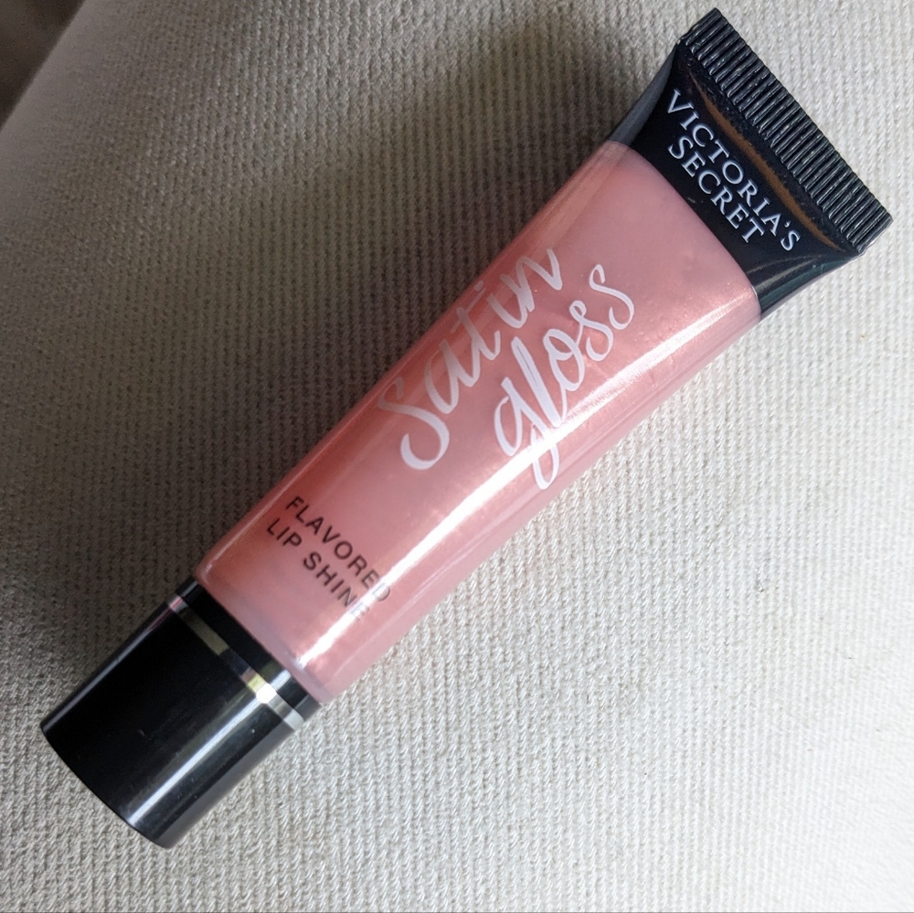 Victoria's Secret Satin Gloss Flavored Lip Shine Slice of Heaven